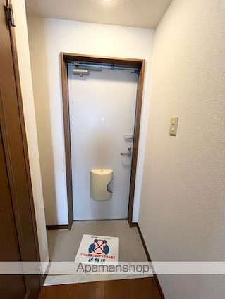和歌山県和歌山市小松原５丁目[1K/21.66m2]の玄関