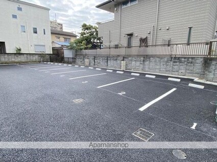 ロコエトワール[1SLDK/52.67m2]の駐車場