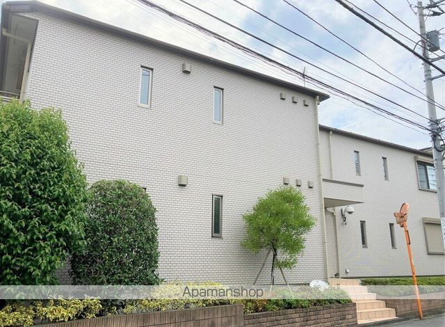 ラシーネ東中野の外観写真