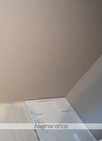 ALTERNA池袋EASTの内装写真