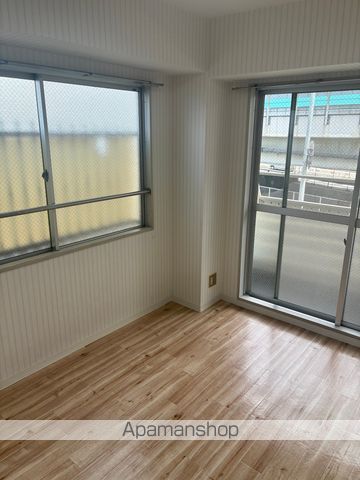 パンジービオラ春日出の内装写真