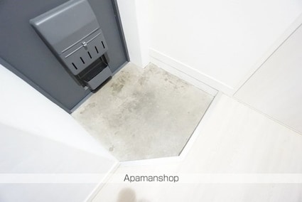 ｍａｒｅ（マーレ）新町[3LDK/63.06m2]の玄関