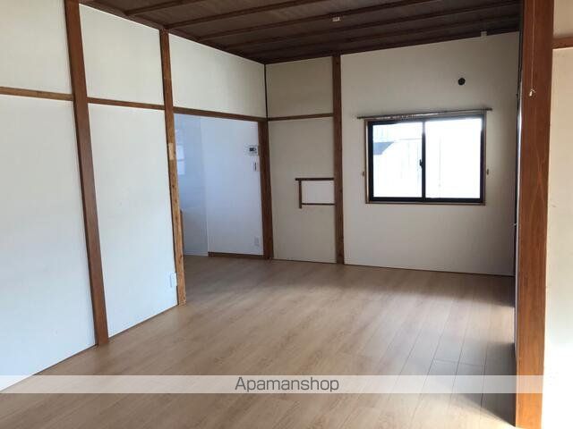 通古賀5丁目貸家の内装写真