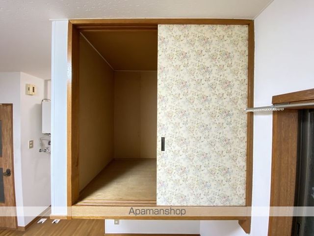 シャンポールわかさの内装写真