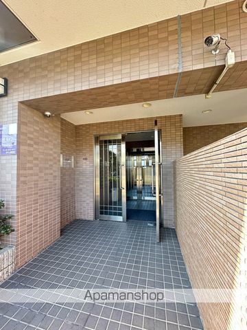 アルファ帝塚山の玄関写真