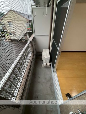 CLEVERの内装写真