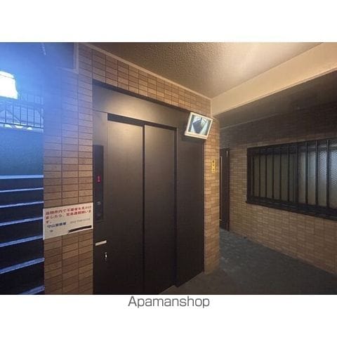 グランドステージ桜ヶ丘の玄関写真