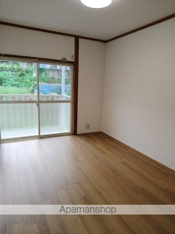 メゾン 西部の内装写真