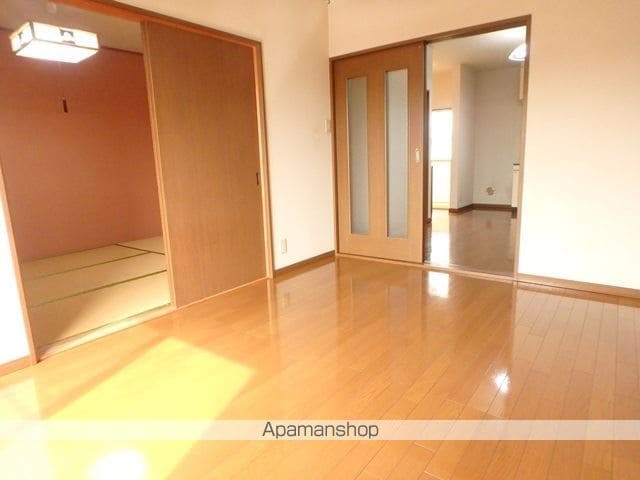 ヴェルビ北原台IIの内装写真