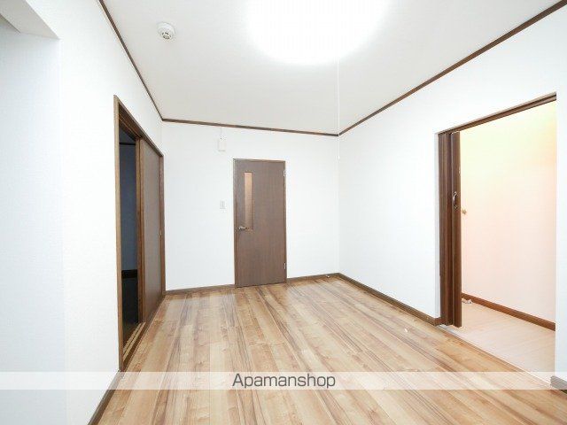 ヌーベルヴァーグ伏古の内装写真