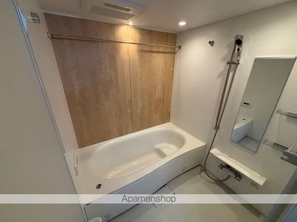 Ｍｏｄｅｒｎｅ　Ａｎｇｅ[2LDK/58.57m2]のバス