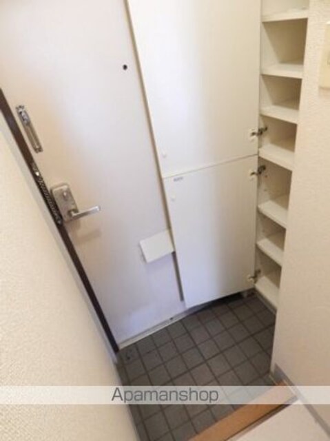 東京都世田谷区上馬３丁目[1K/25m2]の玄関