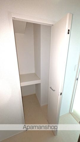 リナセント IIの内装写真
