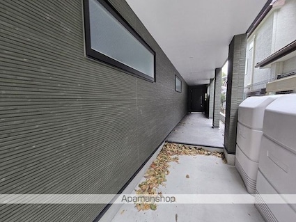 ＭＥＬＤＩＡ福生Ⅲ[1K/27.33m2]のエントランス