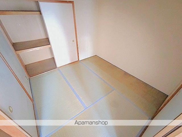 ラ・ペイナタールの内装写真