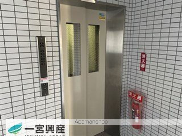 フェニックス東石井の玄関写真