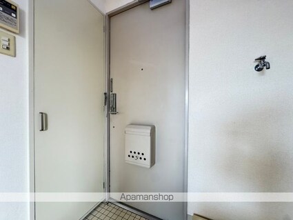 ゴールデンパーク豊島[1R/21.17m2]の玄関