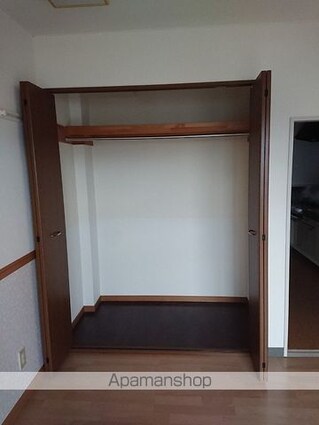 福島県福島市鳥谷野字日野[1K/29.7m2]の収納