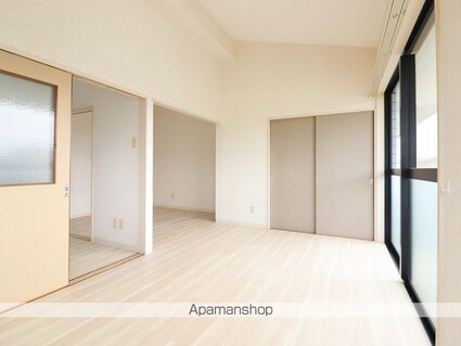 五百淵グリーンガーデンＣ棟[2K/36.7m2]のリビング・居間