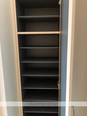 リバーハイツ二葉の内装写真