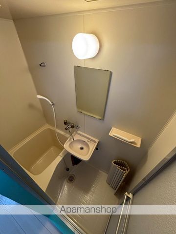 CLEVERの内装写真