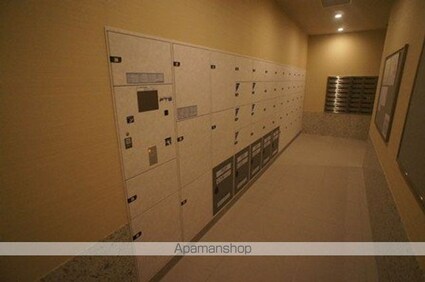 ザ・パークハウス西新宿タワー６０[1LDK/45.09m2]の共用部2