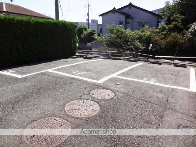 ガーデンハウス B棟の内装写真