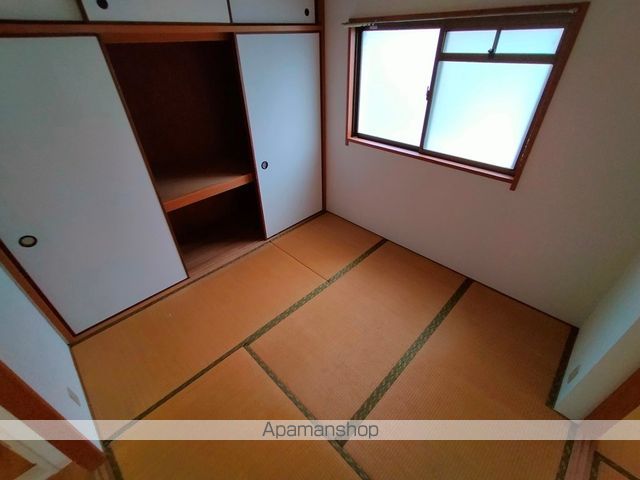 香里ヶ丘II番館の内装写真