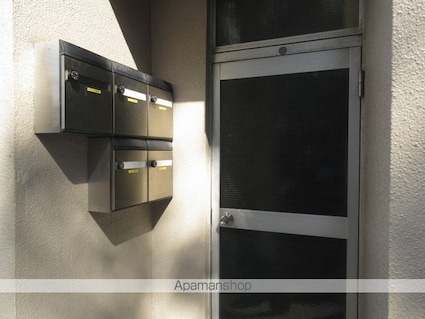 半沢ビル[2DK/43.38m2]のエントランス