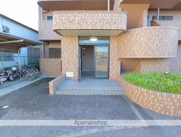 エクセランス高橋の玄関写真