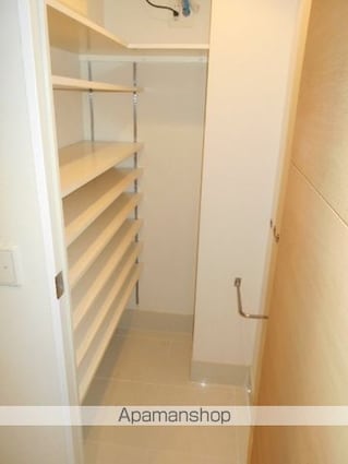 東京都立川市曙町１丁目[2LDK/55.83m2]の内装1