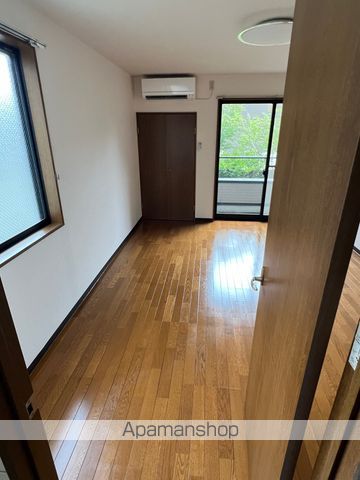 富山地鉄不二越上滝 南富山駅 徒歩2分 3階建 築27年の内装写真