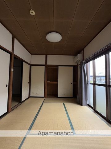 南アルプス市 1階建 築40年の内装写真