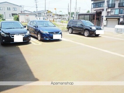 アステール[1LDK/33.58m2]の駐車場