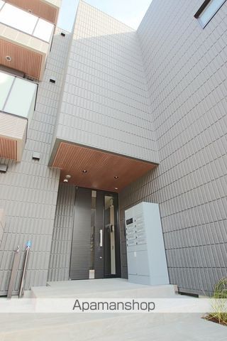 シャルール仙波の玄関写真