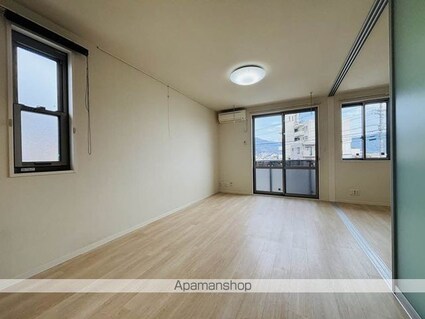 シャーメゾンＴＮ[1LDK/42.8m2]のリビング・居間