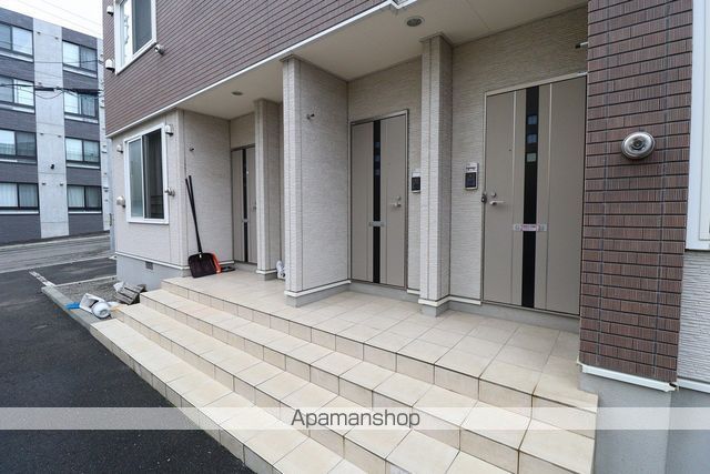 AIRY COURTの玄関写真