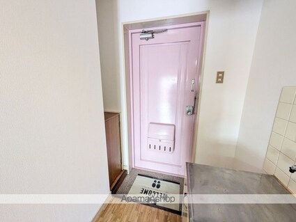 コーポヤマキ　Ｂ棟[1K/17.55m2]の玄関