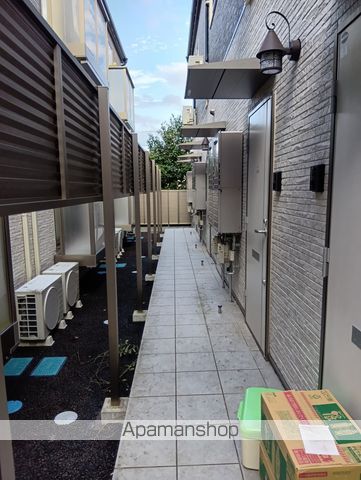 シェルテ河原町Bの玄関写真