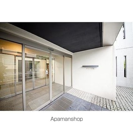 ルミエール中町[1DK/47m2]のエントランス
