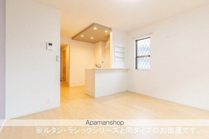 ヒルズ山王林[1R/32.23m2]のリビング・居間