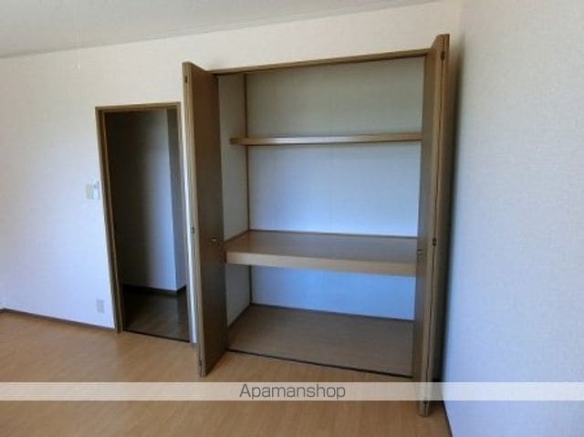 クラレンスホワイトIIの内装写真