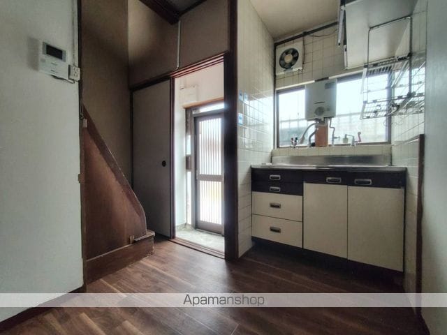 蛍池南町2−12−2の内装写真