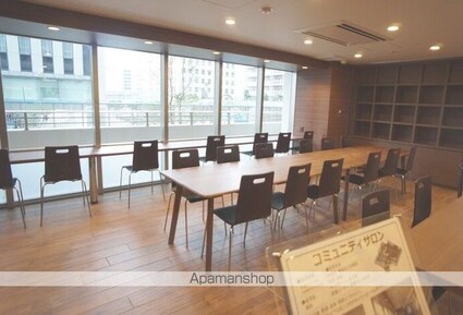 プライムパークス品川シーサイドザ・タワー[2LDK/85.68m2]の共用部1