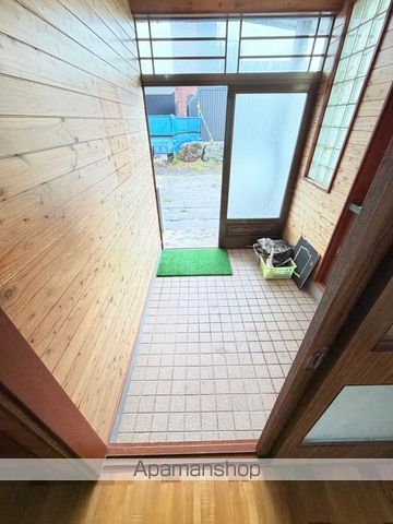 石狩市 2階建 築47年の内装写真