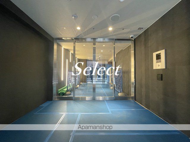 ザ・レジデンス横濱高島町の玄関写真