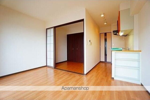 アーバンフラッツ西中島の内装写真