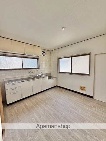 岩出市 2階建 築51年の内装写真