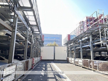 東京都立川市曙町１丁目[2LDK/55.83m2]の駐車場