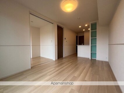 Ｍｏｄｅｒｎｅ　Ａｎｇｅ[2LDK/58.6m2]のリビング・居間